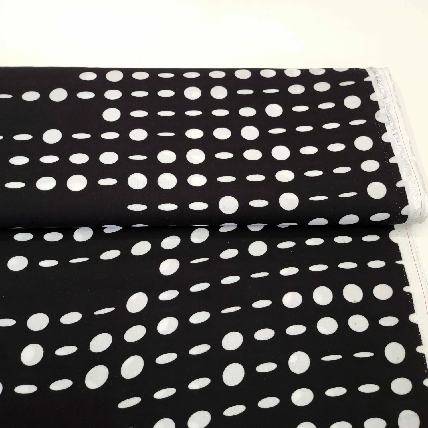 VISKOSE STOFF - Fb. SCHWARZ / WEISS